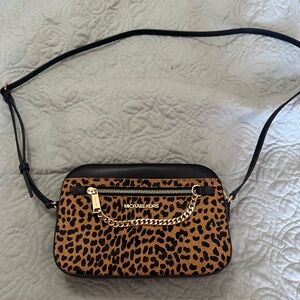 New without tags Michael Kors crossbody